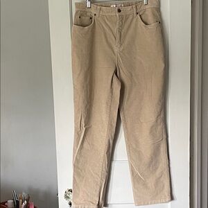 Bill Blass Stretch Corduroy,Jeanswear in Tan color, boot cut sixes 14. NWOT